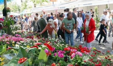 Bayındır Çiçek Festivali Son Gününde de Doldu Taştı