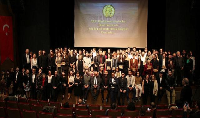 İstanbul Büyükşehir Belediyesi Şehir Tiyatroları, 24. Direklerarası Seyirci Ödülleri’nden “Sahne Tasarımı” ödülüne layık görüldü