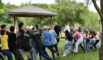 Bilgi Evi Öğrencileri Yılın Yorgunluğunu Geleneksel Piknik Etkinliğiyle Attılar