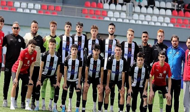 Burhaniye Belediyespor U-18 Takımı, Türkiye Şampiyonası’na son 24 turunda veda etti