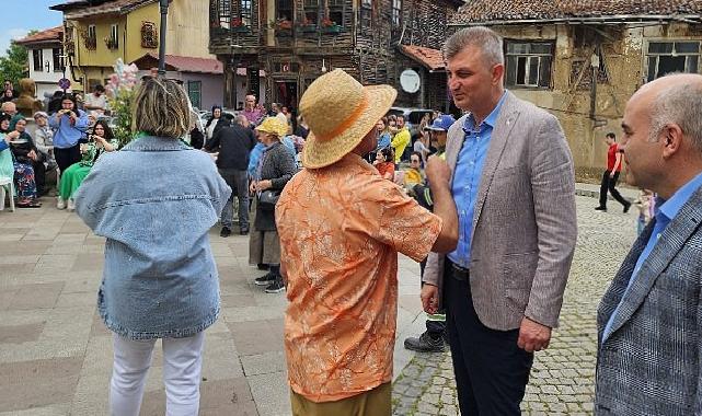 Gölcük Belediyesi, İl Kültür ve Turizm Müdürlüğü ile Kocaeli Gölcük Turizm Birliği Başkanlığı işbirliğinde Saraylı’da düzenlenen etkinlikte Türk Mutfağı Haftası kutlandı