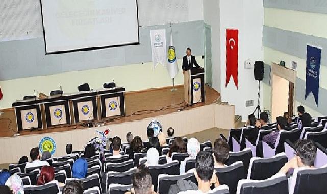 HarranUp Girişimcilik Konferansı: İŞ’te Liderlik ve Geleceğin Kariyer Fırsatları – Motivasyon Semineri Düzenlendi