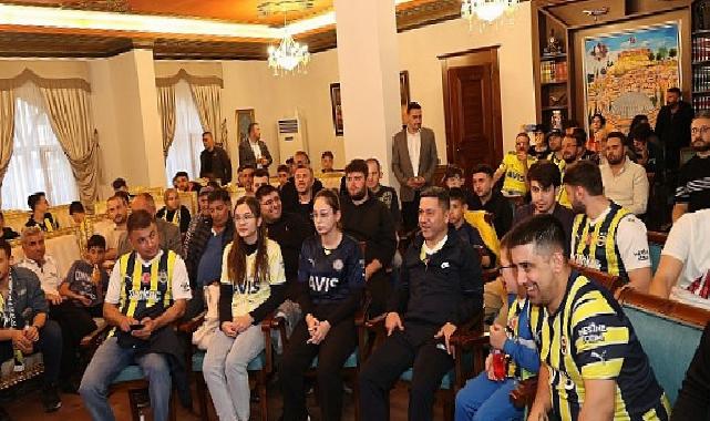 Nevşehir Belediye Başkanı Rasim Arı Fenerbahçe Beko’un, THY EuroLeague Final Four Maçını Gençlerle Birlikte izledi