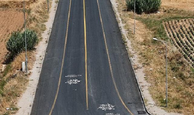 Aydın Büyükşehir Belediyesi, kent genelinde eş zamanlı olarak sürdürülen yol yapım çalışmalarına devam ediyor