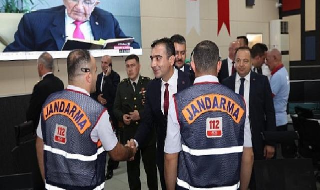 Karaman Belediye Başkanı Savaş Kalaycı, valilik tarafından düzenlenen bayramlaşma programına katıldı