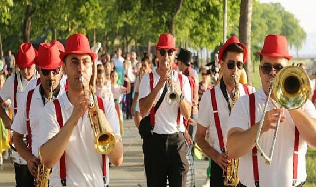 Küçükçekmece Belediyesi ve Seiba Uluslararası Hikâye Anlatıcılığı Merkezi’nin ortaklaşa düzenlediği ‘V. Uluslararası Masalİstanbul’ Festivali, Göl Kenarı Amfi Tiyatro’da başladı