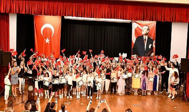 Malkara Belediye Akademisi, yıl boyunca başarılarla dolu bir dönemi muhteşem bir yıl sonu programıyla taçlandırdı