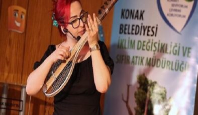 Minik çevreciler geri dönüşüm müzik aletlerinin hikayesini dinledi