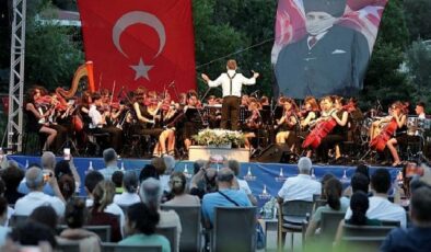 Narlıdere Belediyesi Çocuk Senfoni Orkestrası, 2023-2024 dönemi çalışmalarını ‘yaz’ konseri ile taçlandırdı